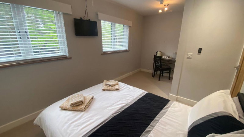 Deepcut Lodge Bed & Breakfast Self Service, Camberley, United Kingdom