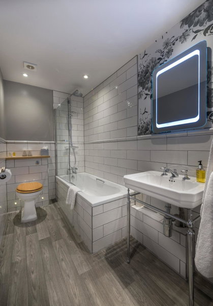 The Three Swans Hotel, Hungerford, Berkshire - The Coaching Inn Group, Hungerford, Royaume-Uni
