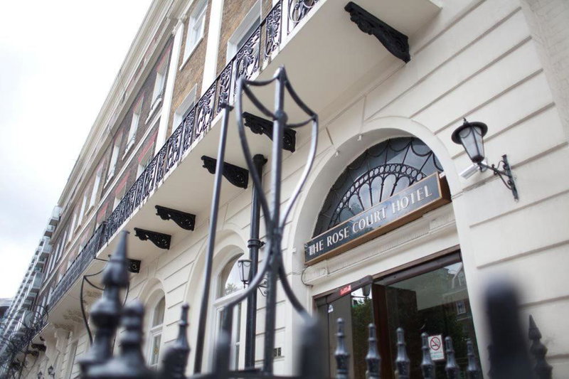 Rose Court Hotel, London, Великобритания