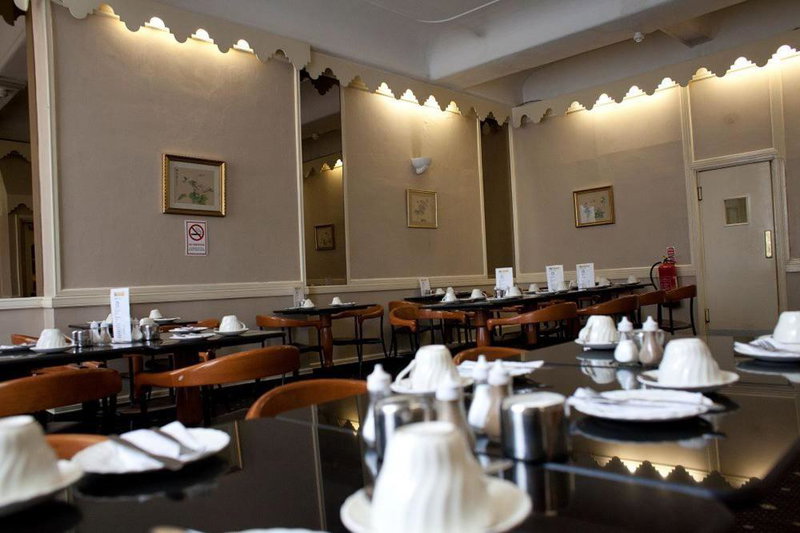 Rose Court Hotel, London, Великобритания