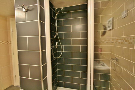 Central Hotel Cheltenham by Roomsbooked, Cheltenham, United Kingdom