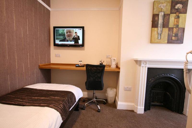 Central Hotel Cheltenham by Roomsbooked, Cheltenham, United Kingdom