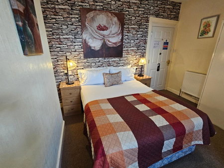 Rivelyn Hotel Bar & Restaurant, Scarborough, United Kingdom