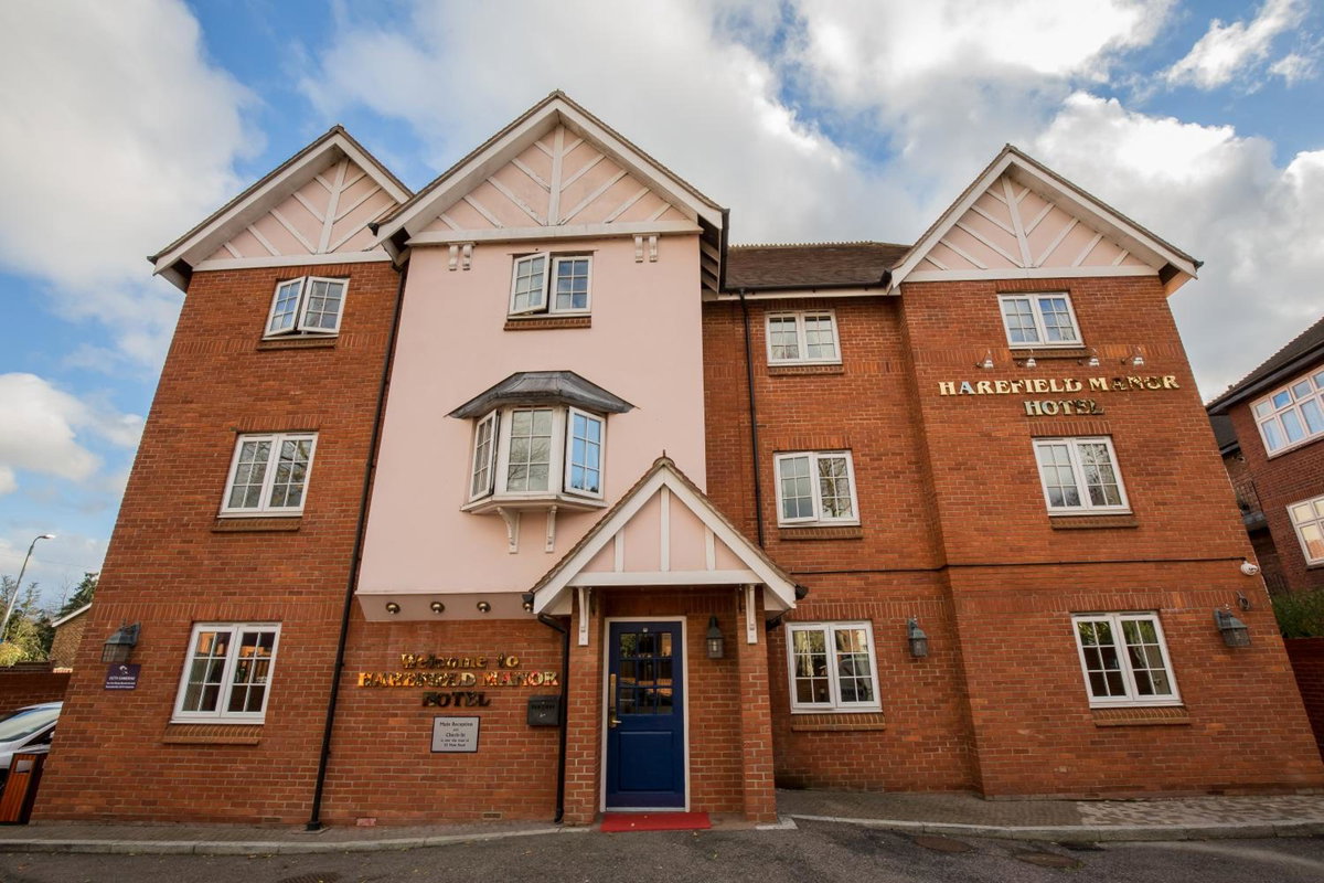 Hotel · Harefield Manor Hotel, Romford