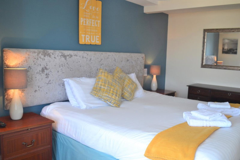 Beach Green Hotel, Lancing, Великобритания