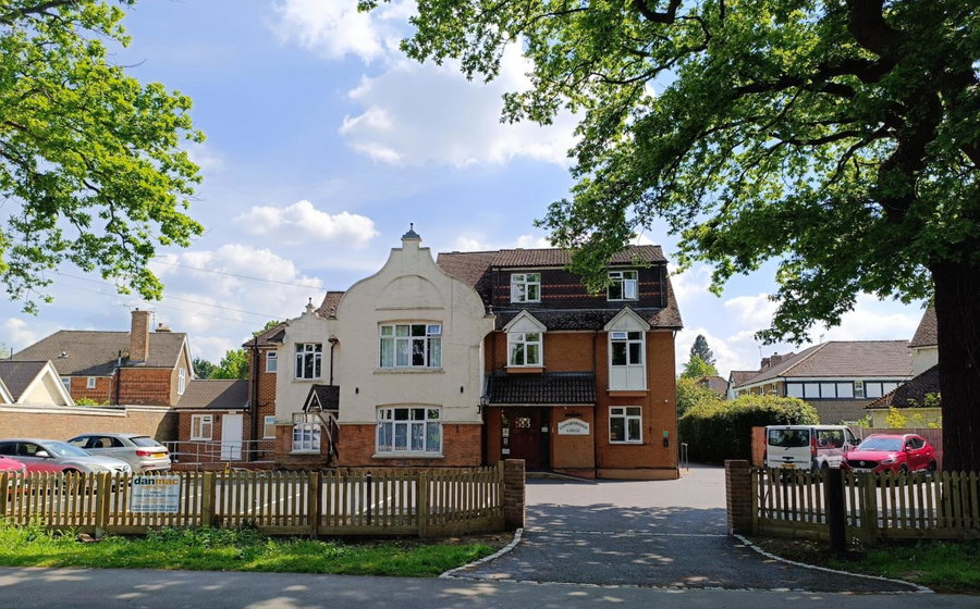 Gainsborough Lodge, Horley, United Kingdom