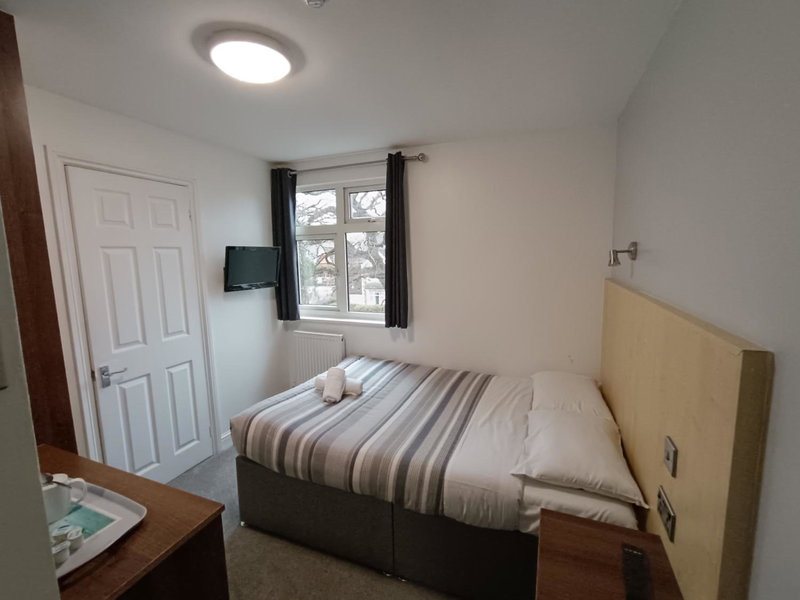 Gainsborough Lodge, Horley, United Kingdom