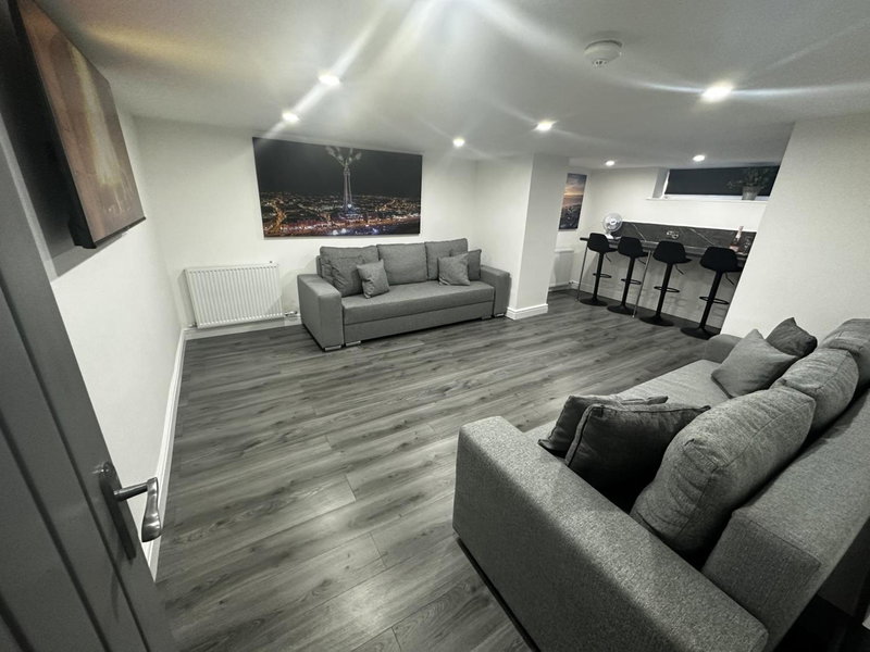 New osborne hot tub and jacuzzi suites, Blackpool, United Kingdom