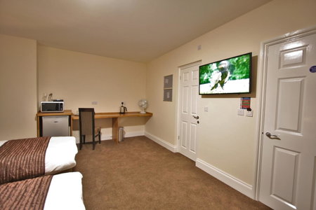 New County Hotel & Serviced Apartments by RoomsBooked, Gloucester, United Kingdom