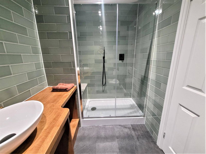 New County Hotel & Serviced Apartments by RoomsBooked, Gloucester, Royaume-Uni