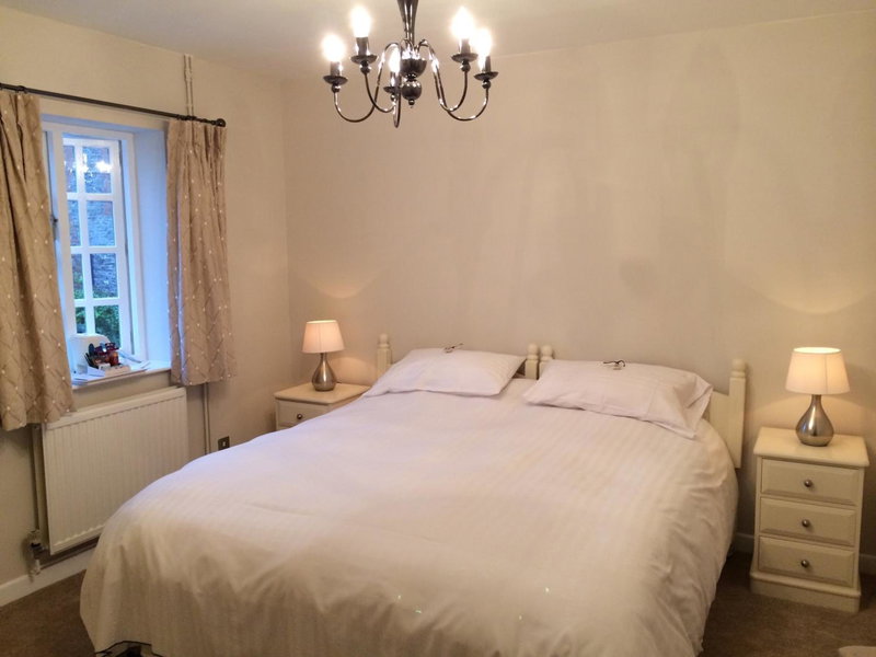 Dragon Inn, Crickhowell, United Kingdom