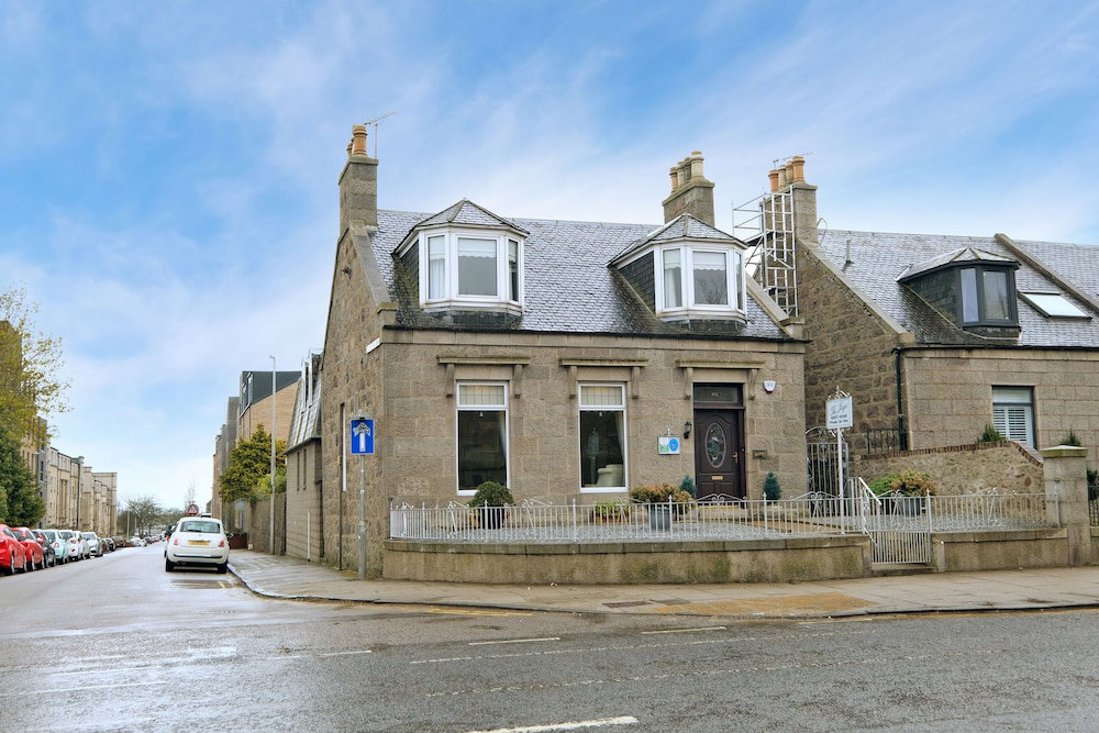 The Jays Guest House, United Kingdom