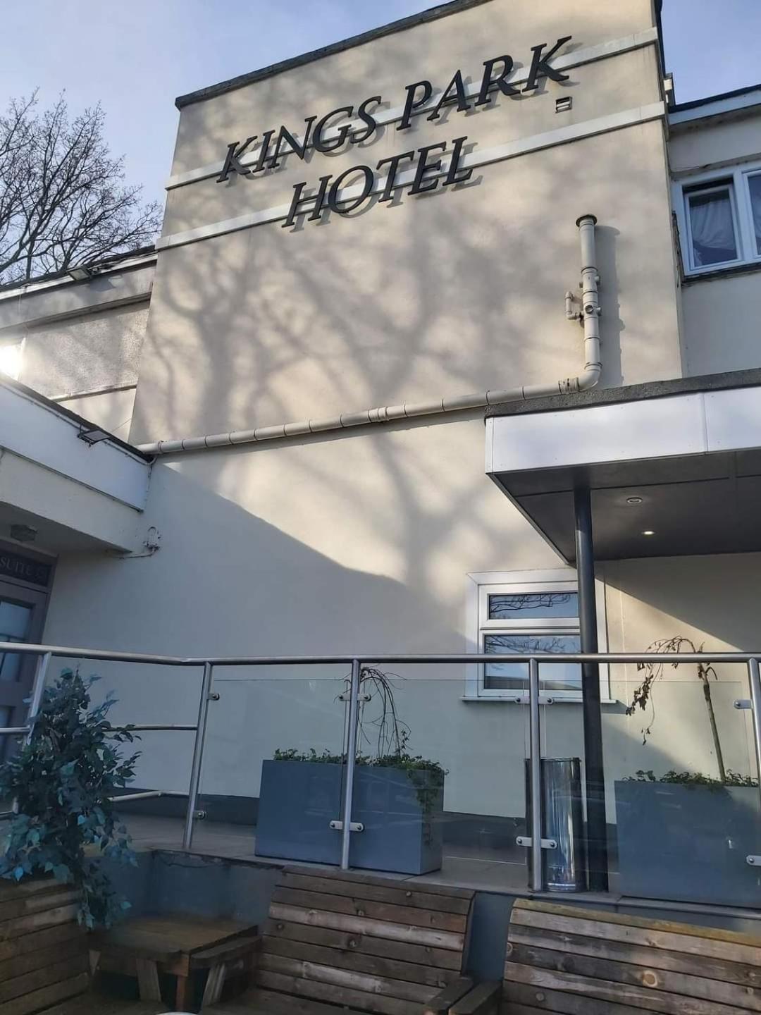 Kings Park Hotel, Royaume-Uni