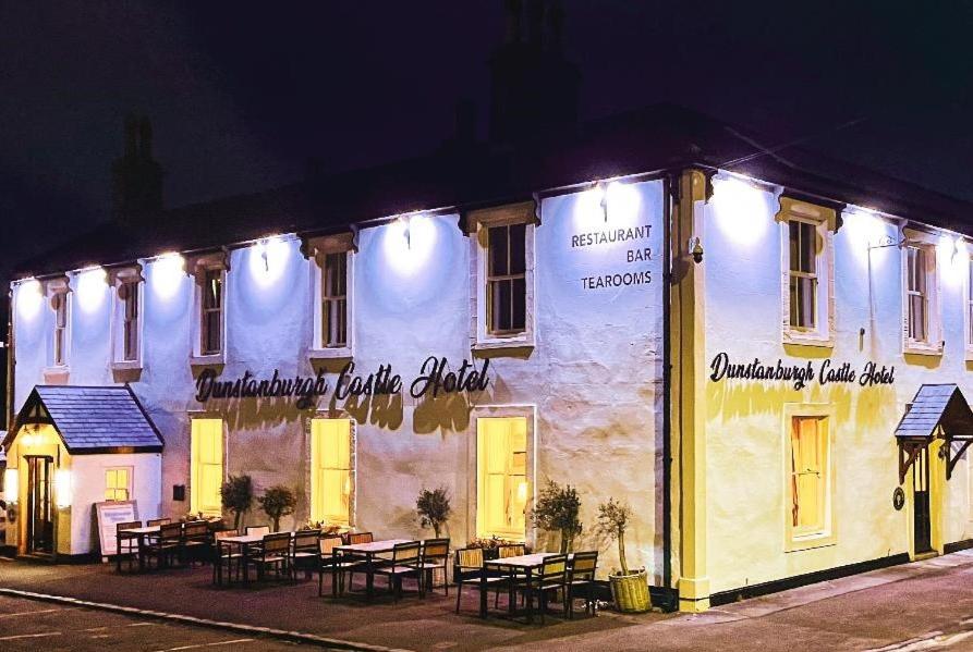 Hotel · Dunstanburgh Castle Inn, Embleton