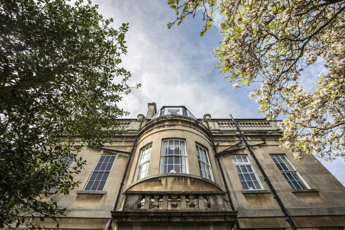 Grosvenor Villa, United Kingdom