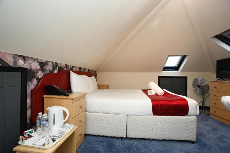 Acorn Lodge Hotel Gatwick & Parking, Horley, United Kingdom