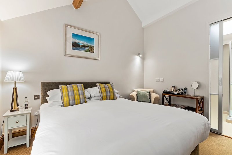 Slebech Park Restaurant & Rooms, Haverfordwest, United Kingdom