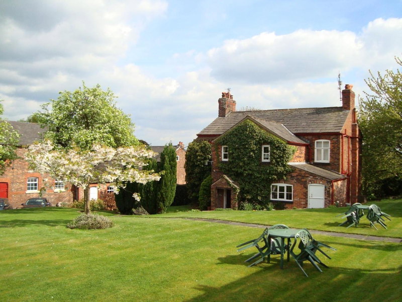 Ash Farm Country House, Little Bollington, United Kingdom