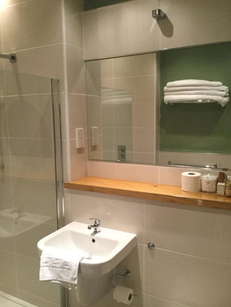 Ash Farm Country House, Little Bollington, United Kingdom