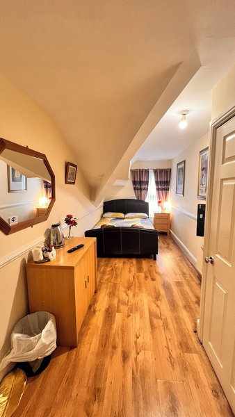 Castle Lodge Guest House, Liverpool, United Kingdom