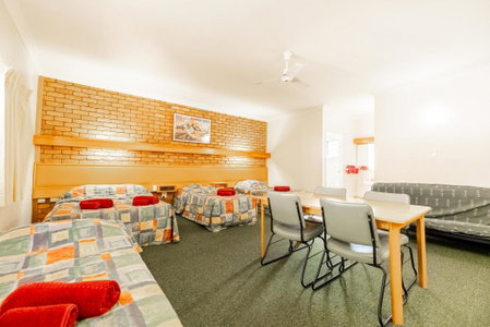 Landsborough Lodge Motel, Barcaldine, Australia