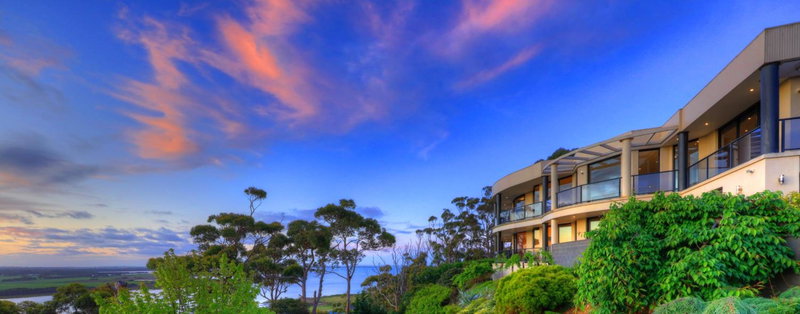 Sheer Pleasure Accommodation, Smithton, Australia