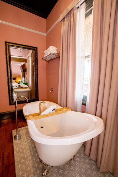 Hotel Australasia, Eden, Australia
