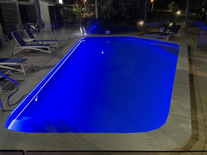 Burleigh Palms Holiday Apartments, Palm Beach, Australia