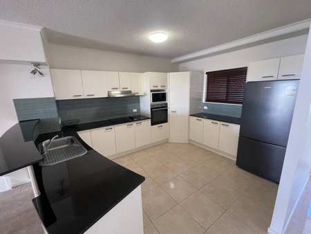Rovera Apartments, Maroochydore, Australia