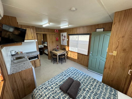 Acacia Caravan Park & Holiday Units, Ararat, Australia