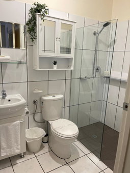 Austral Place 88 via Merri River, Warrnambool, Australia