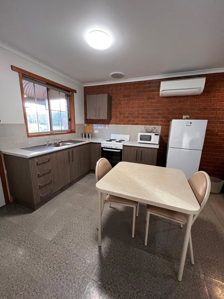 Greenways Holiday Units, Tocumwal, Australia