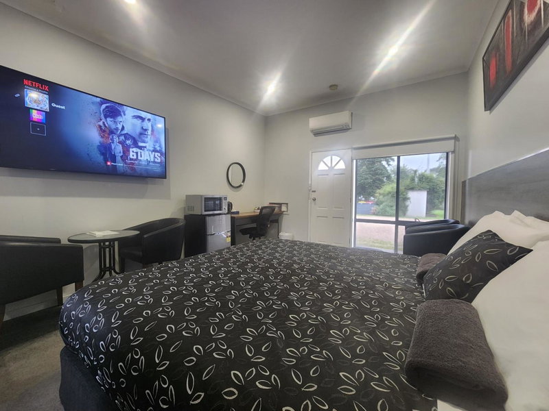 Motel24Seven and Apartments, Sale, Australia
