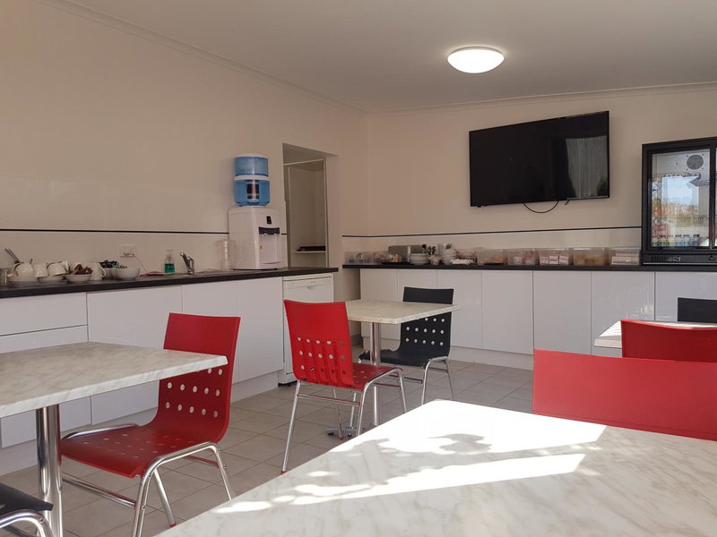 Motel24Seven and Apartments, Sale, Australia