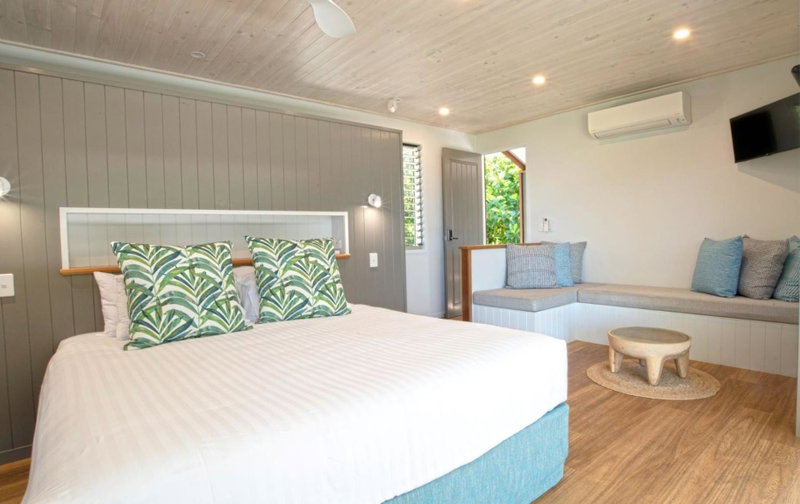 The Bungalows - Absolute Beachfront, Mission Beach, Australia