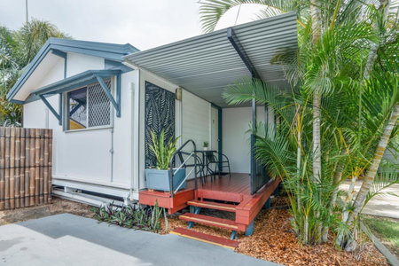 Tasman Holiday Parks - Torquay Palms, Hervey Bay, Australia