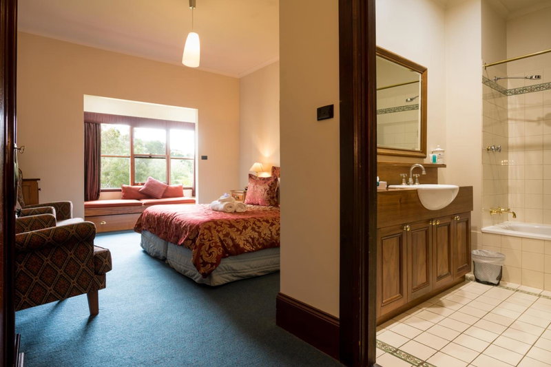 Franklin Manor, Strahan, Australia