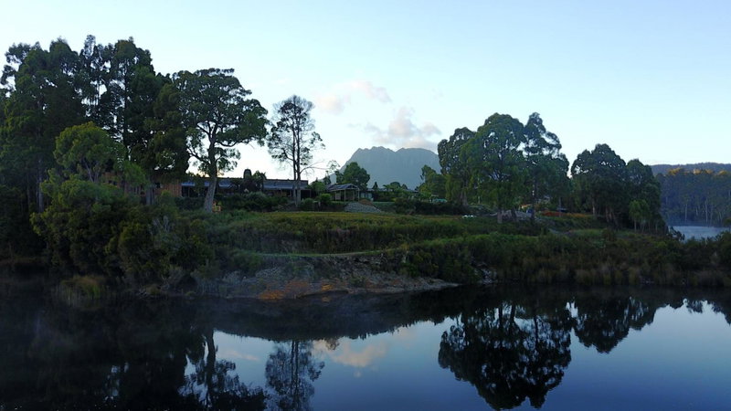 Tullah Lakeside Lodge, Tullah, Australia