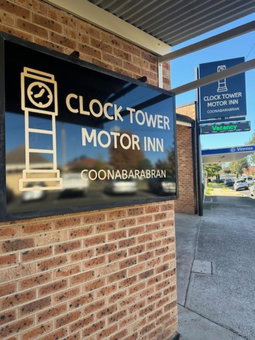 Clock Tower Motor Inn, Coonabarabran, Australia