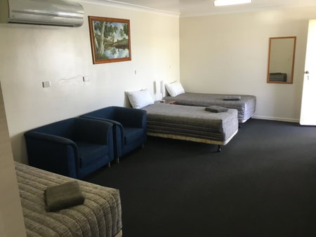 Charleville Waltzing Matilda Motor Inn, Charleville, Australia