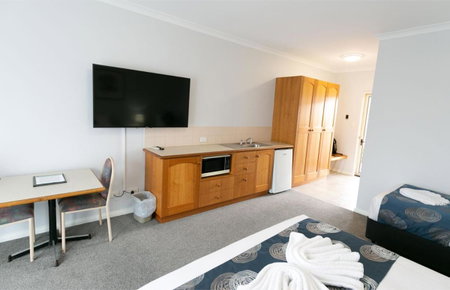 Esplanade Hotel Busselton, Busselton, Australia