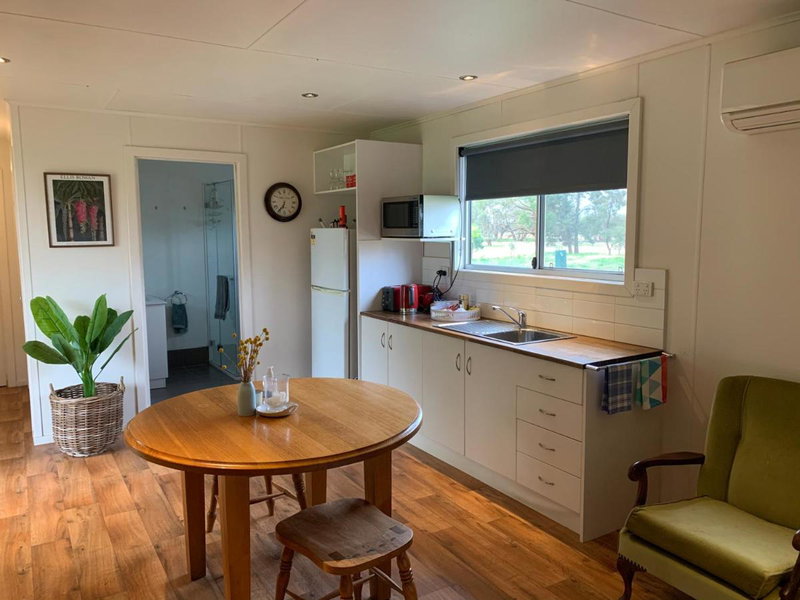Mascot Cottage - Pet Friendly and Complimentary Breakfast Hamper, West Wyalong, Australia