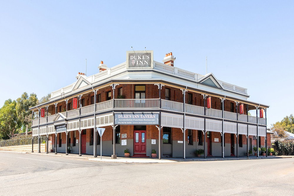Hotel · Dukes Inn Northam, Northam