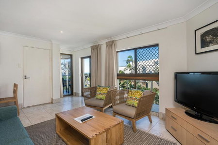 Bayview Beachfront Apartments, in town right on the beach, Byron Bay, Australia
