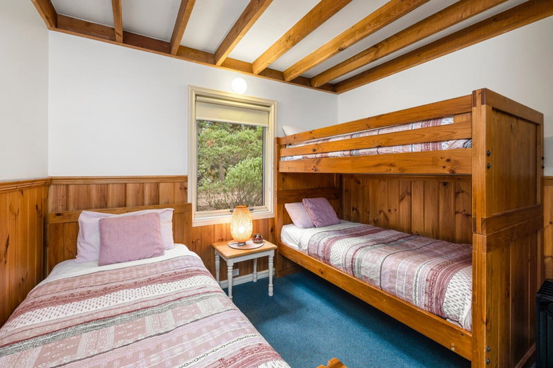 Lorne Bush House Cottages & Eco Retreats, Lorne, Australia
