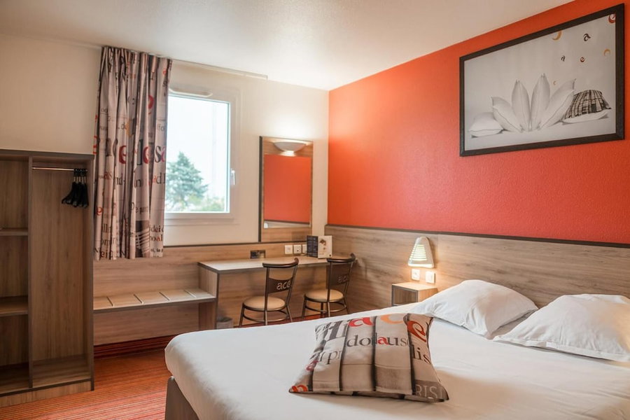 ACE Hôtel Angers, Saint-Barthelemy-d'Anjou, France