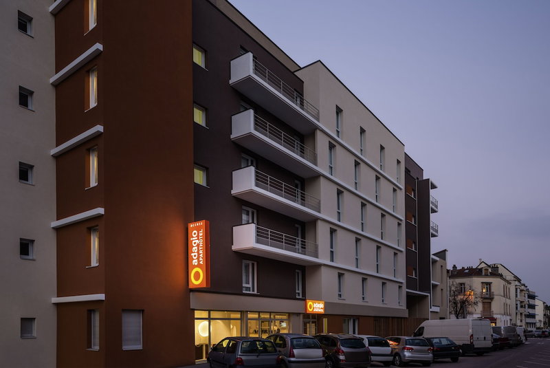 Aparthotel Adagio Access Dijon République, Dijon, Francia
