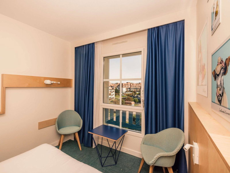 ibis Styles Deauville Villers Plage, Villers-sur-Mer, France