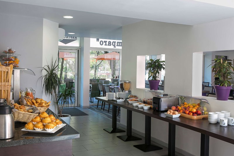 Best Western Hotel des Thermes, Balaruc-les-Bains, France