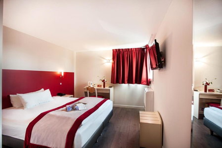 Hôtel l'Amandier, Nanterre, France